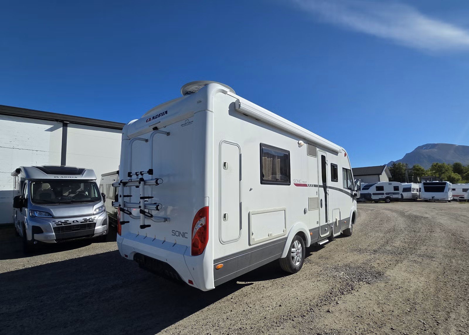Adria Sonic I 700 ST – Camping-car intégral – Image 17