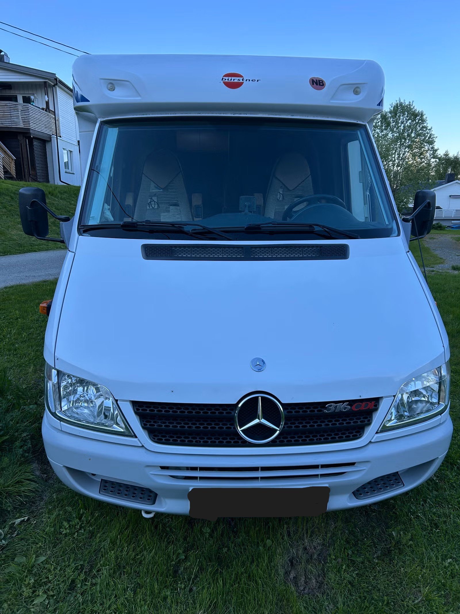 Bürstner T-Star 680 – Camping-car semi-intégré Mercedes – Image 2
