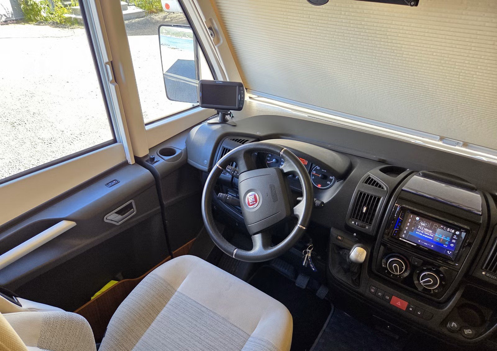 Adria Sonic I 700 ST – Camping-car intégral – Image 20