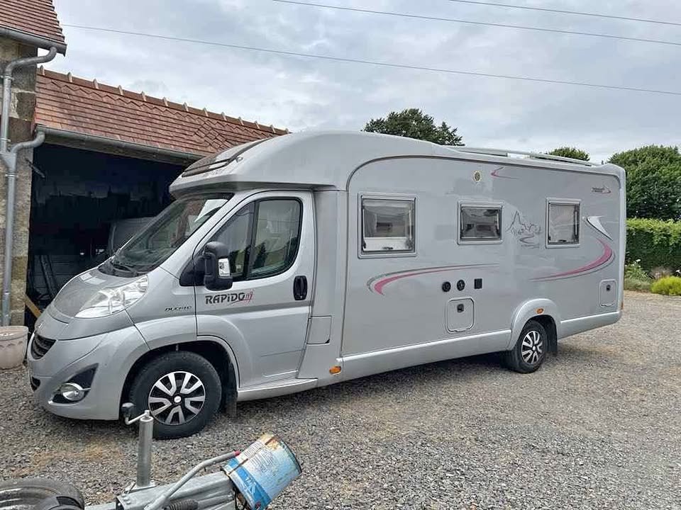 Camping-car 2010 Rapido 7099+