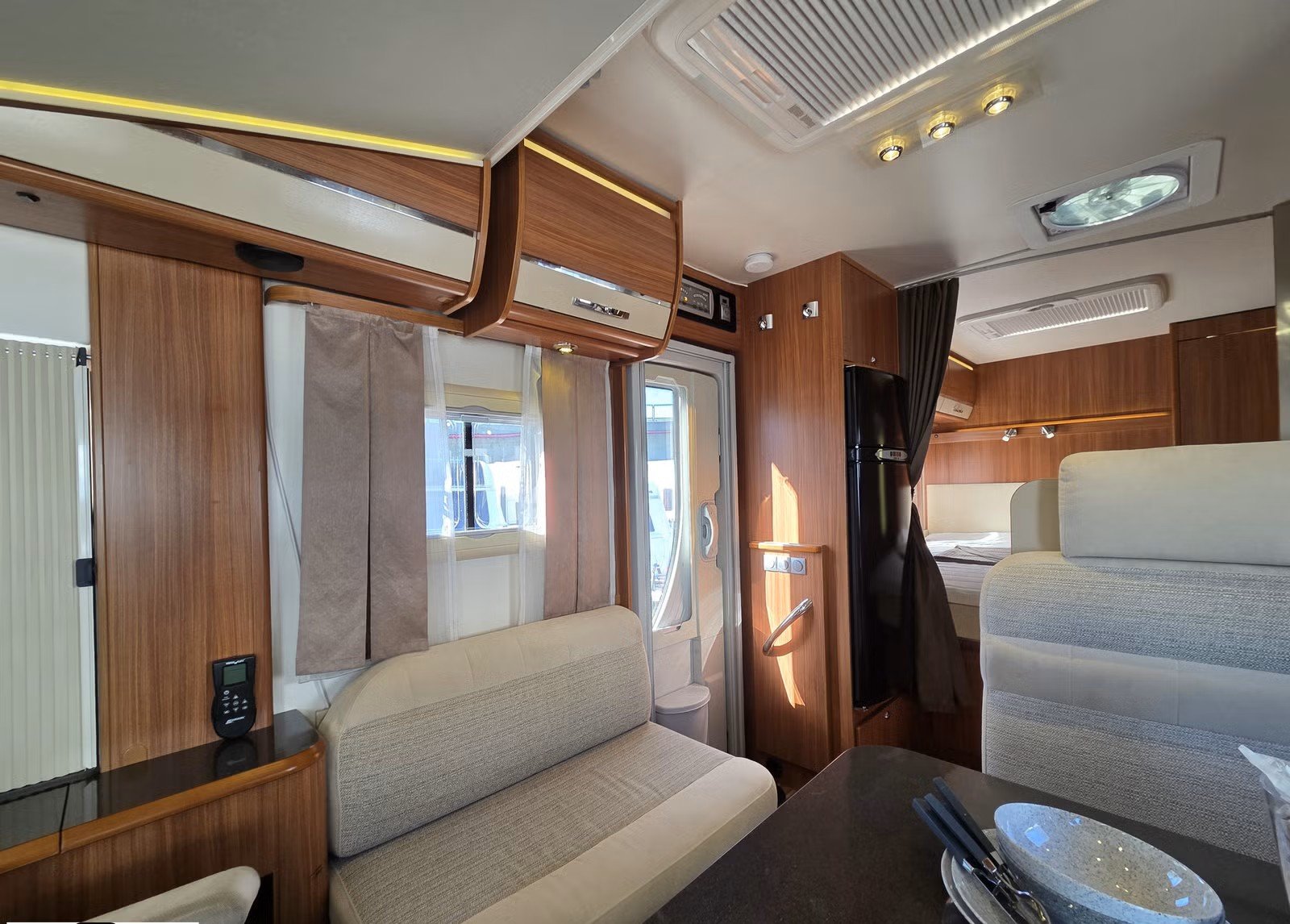 Adria Sonic I 700 ST – Camping-car intégral – Image 27