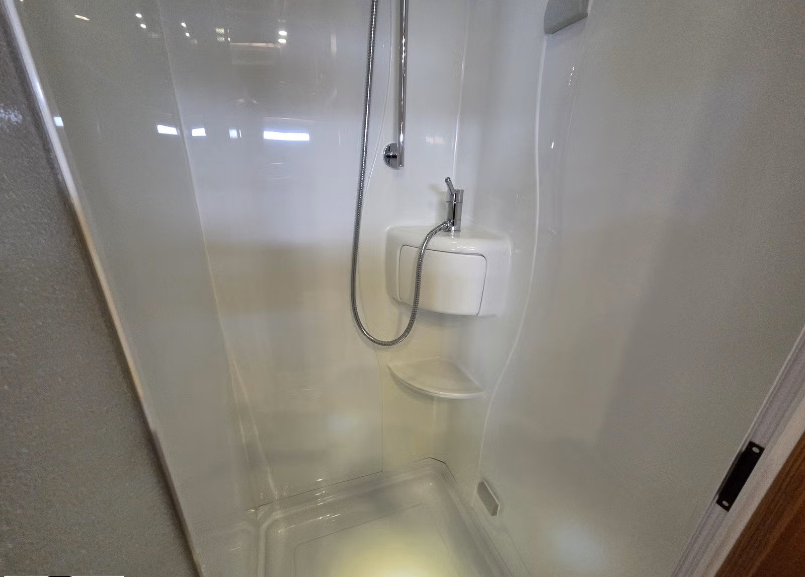 Adria Sonic I 700 ST – Camping-car intégral – Image 32