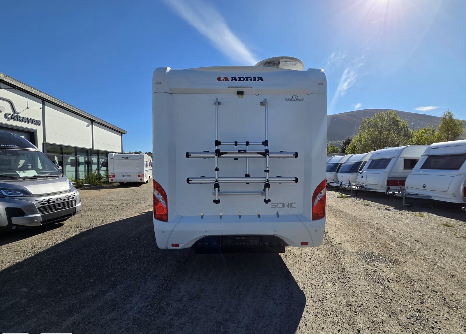 Adria Sonic I 700 ST – Camping-car intégral – Image 34
