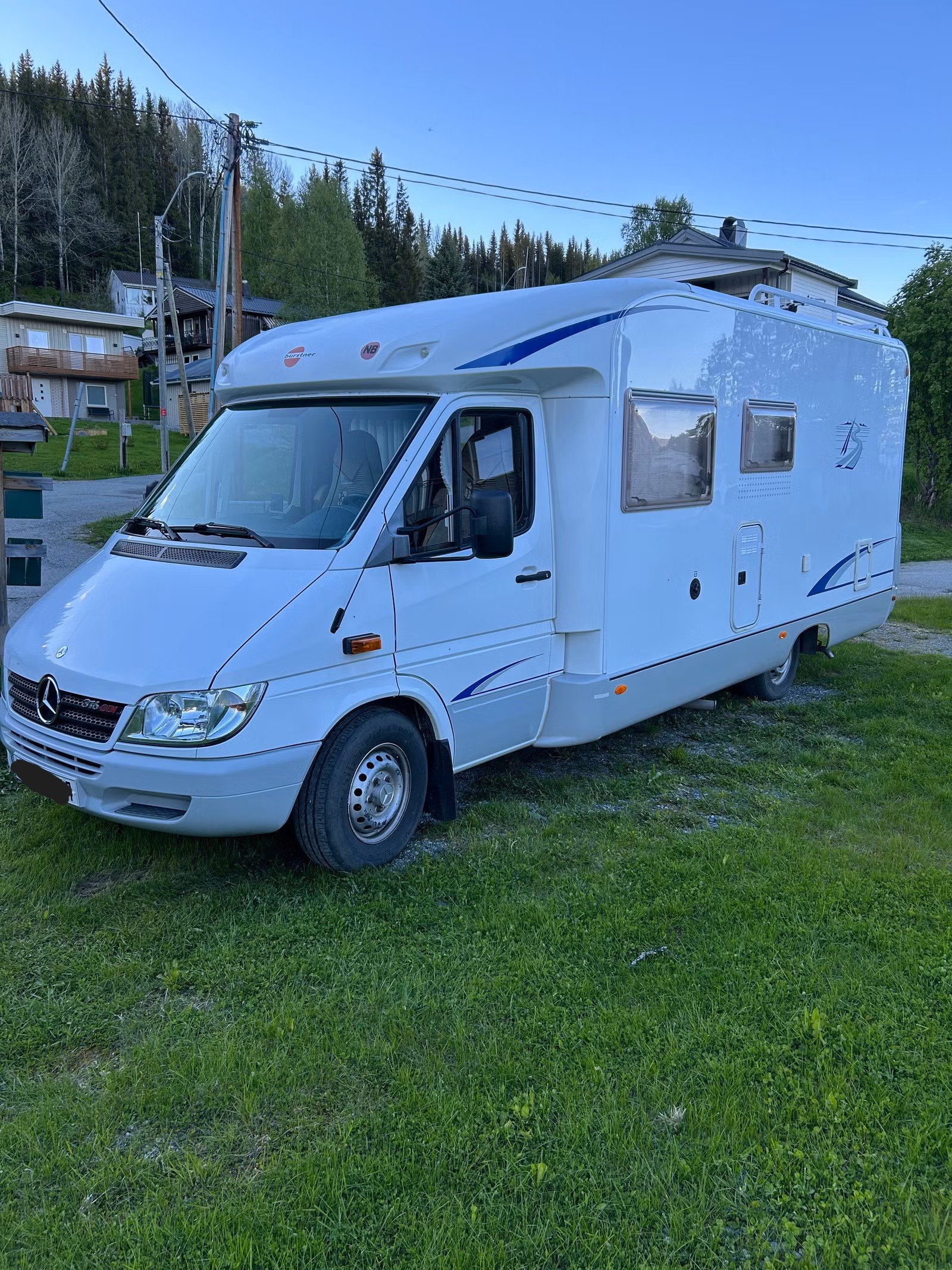 Bürstner T-Star 680 – Camping-car semi-intégré Mercedes – Image 5