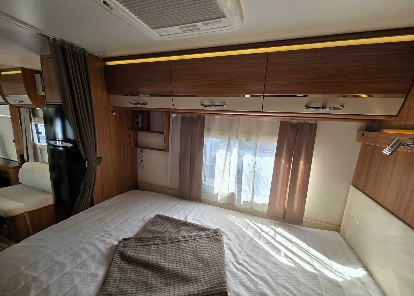 Adria Sonic I 700 ST – Camping-car intégral – Image 35